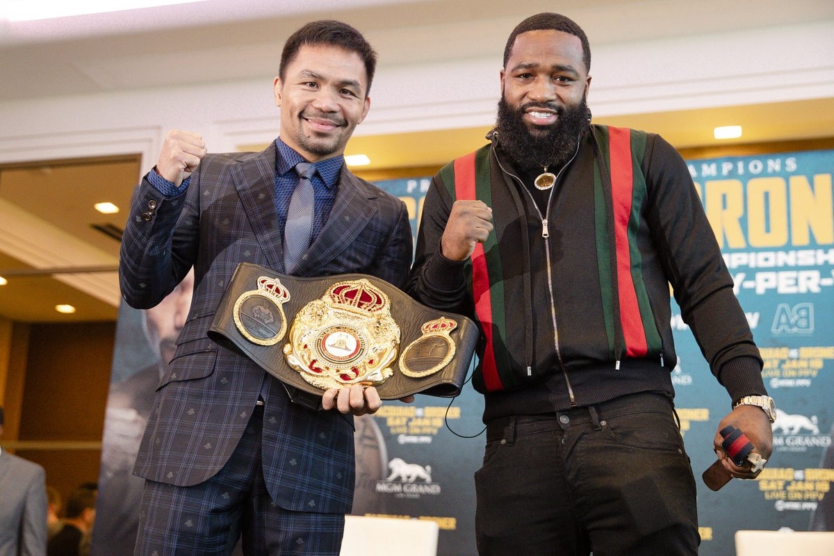 包含布莱顿训练开放日，今夜战术微调引欢呼，德国杯在即，临场指挥获称赞的词条