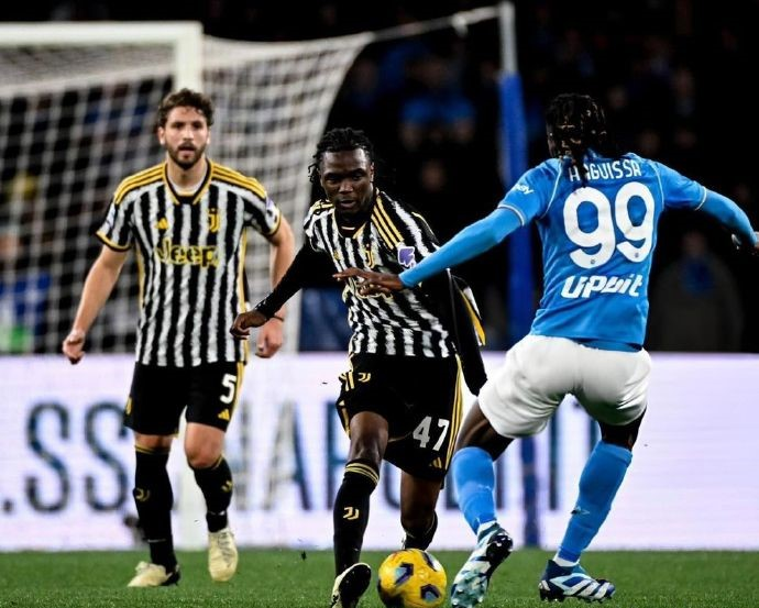 九游体育入口-历届欧超杯决赛比分