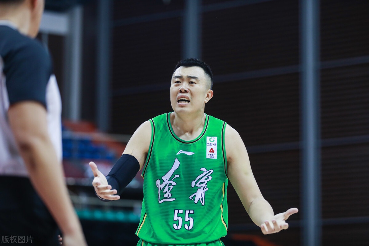九游娱乐-拜仁慕尼黑迎CBA常规赛关键赛；今夜迎来里程碑；话题不断；球探报告显示潜力的简单介绍